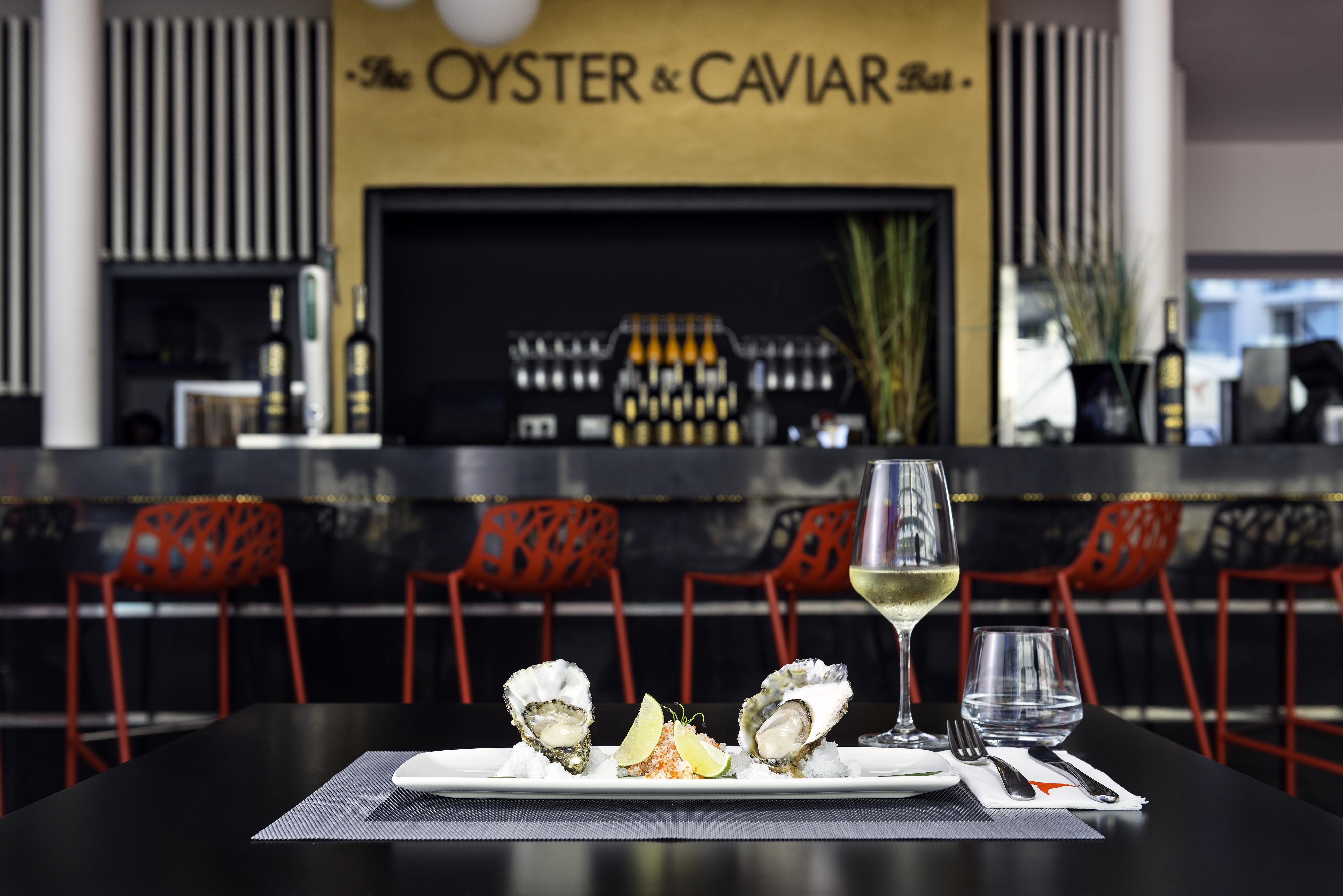 Ushuaia Ibiza Beach Hotel - Только для взрослых Плайя Ден Босса Экстерьер фото Oyster & Caviar
