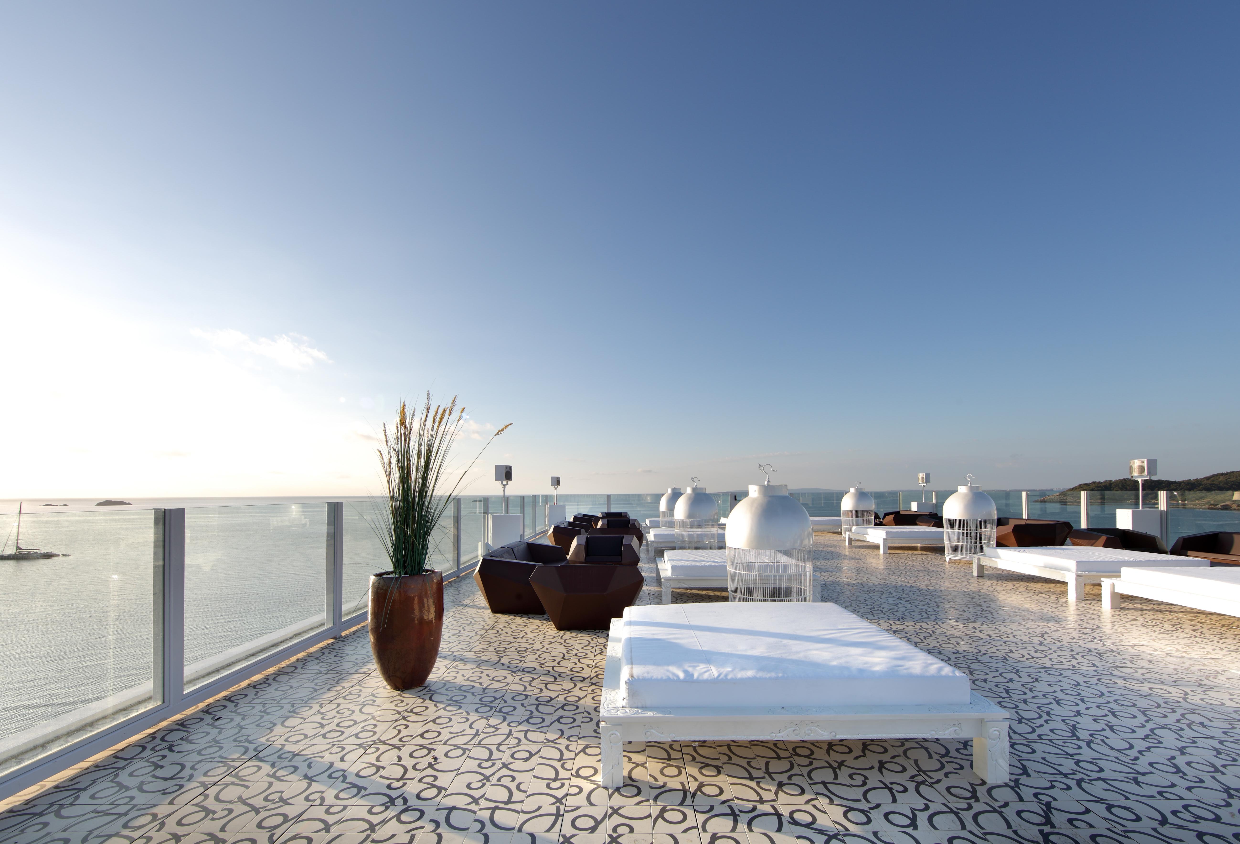 Ushuaia Ibiza Beach Hotel - Только для взрослых Плайя Ден Босса Экстерьер фото The Sky Bar