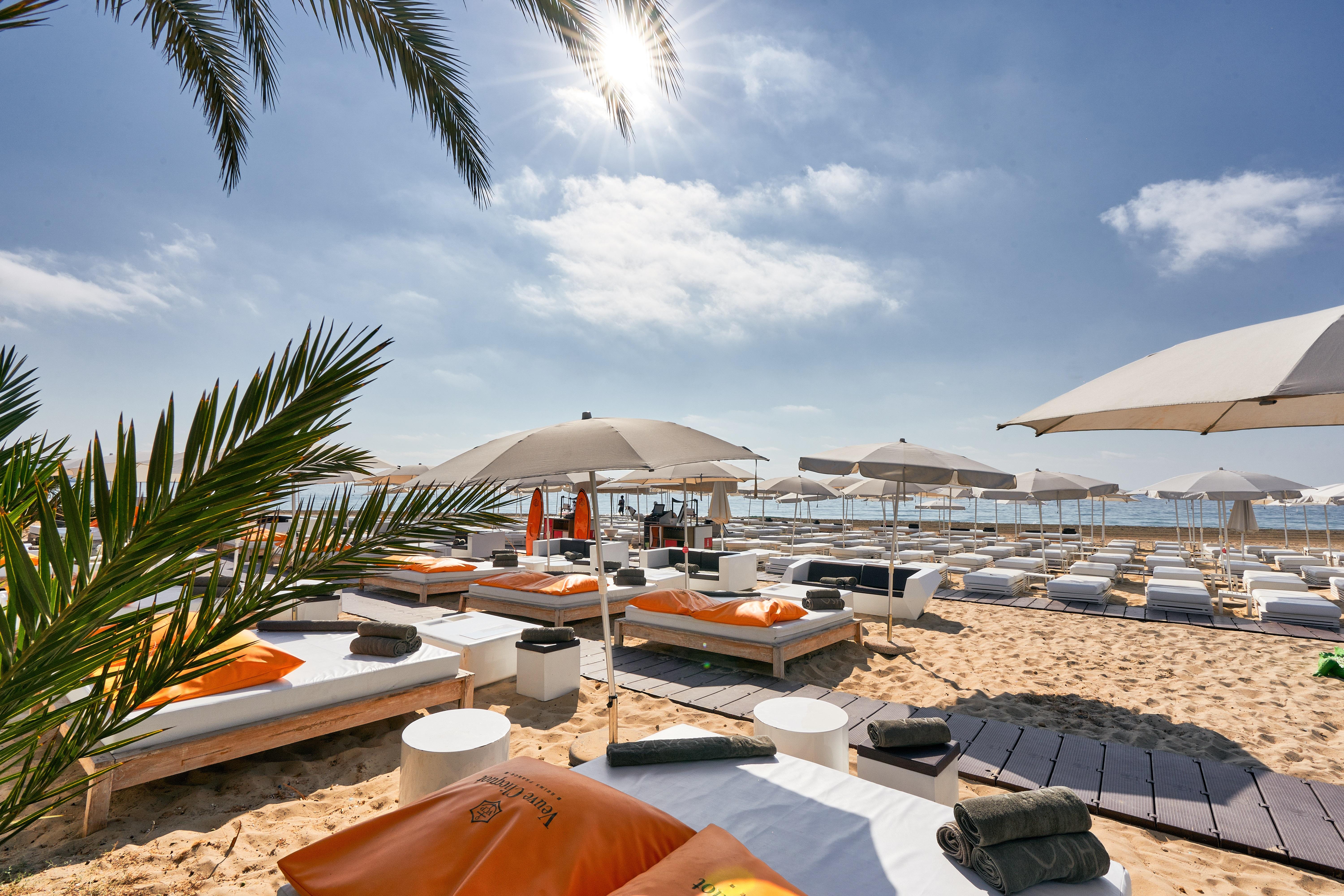 Ushuaia Ibiza Beach Hotel - Только для взрослых Плайя Ден Босса Экстерьер фото Beach at the Grand Hotel