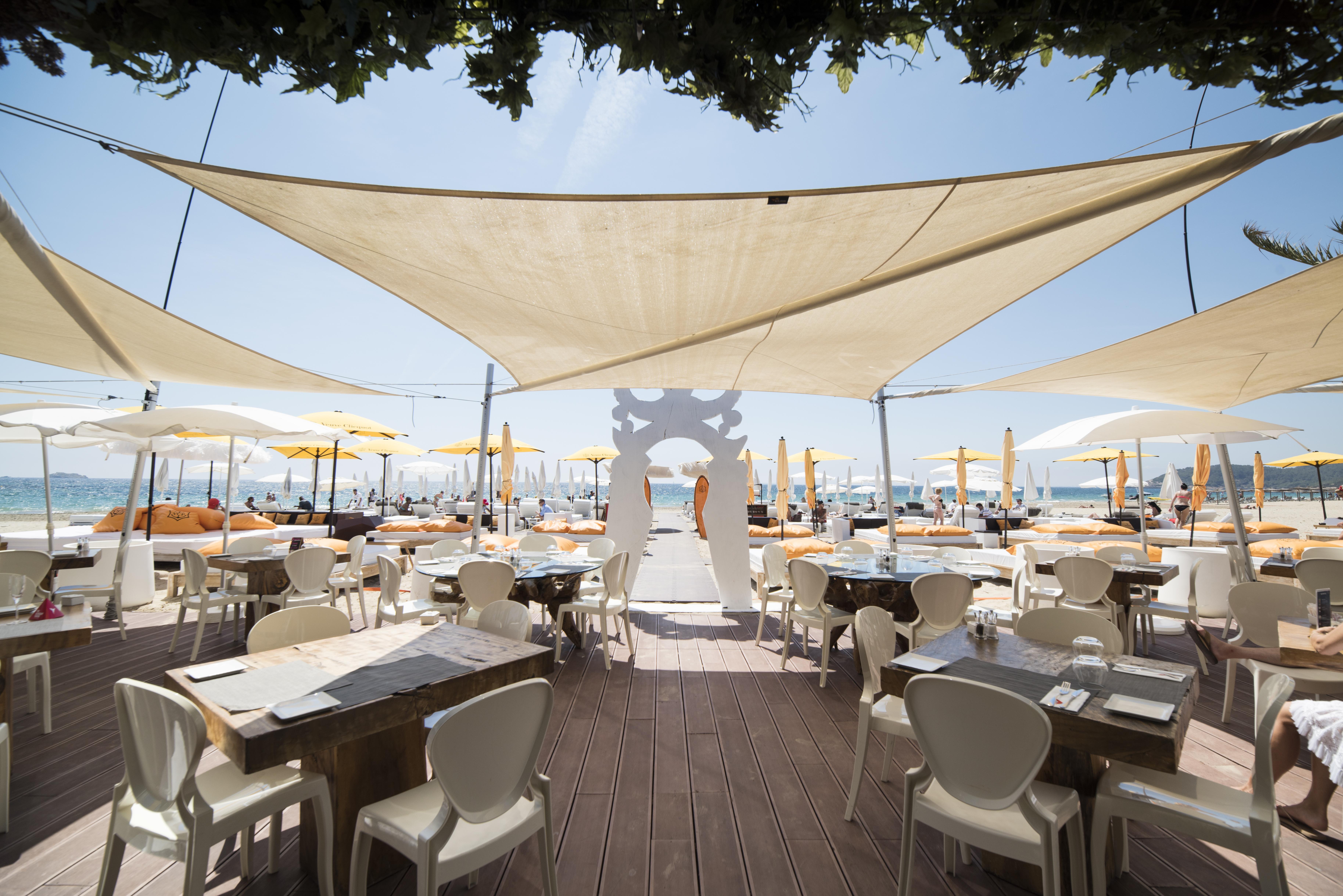 Ushuaia Ibiza Beach Hotel - Только для взрослых Плайя Ден Босса Экстерьер фото The beach club at the Hotel Eden Roc Cap Canaveral